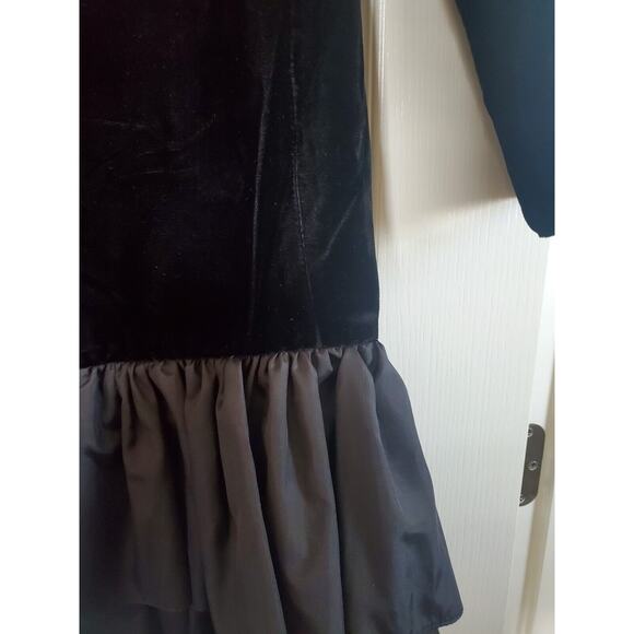 Vintage 80s Formal Black Velvet Drop Waist Tier Ruffled Skirt Midi Dress, Size 8 - Picture 7 of 13